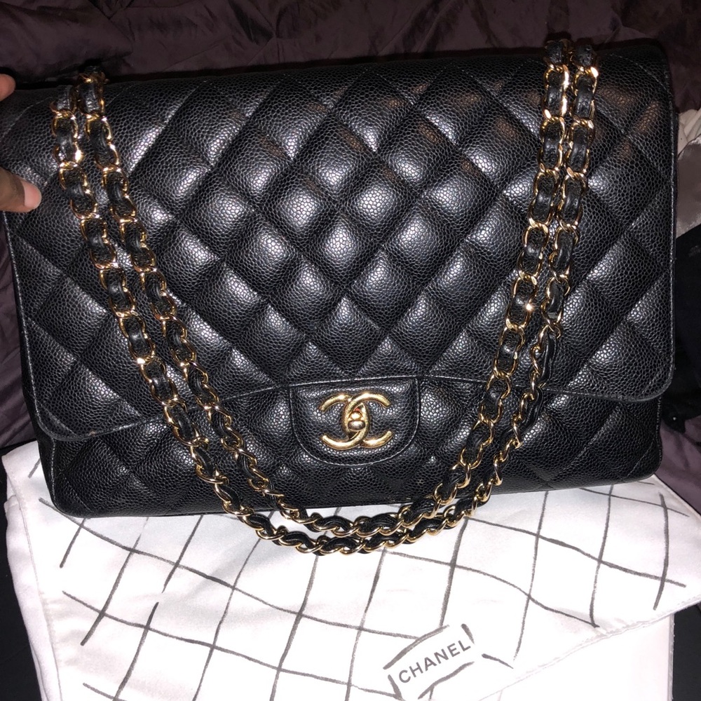 CHANEL CAVIAR MAXI DOUBLE FLAP